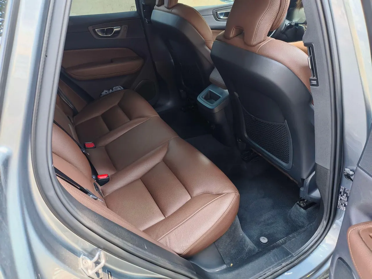 Volvo 2021 XC60 2.0T T5 4-wheel drive Zhiyuan Deluxe Edition Automatic Gear 6