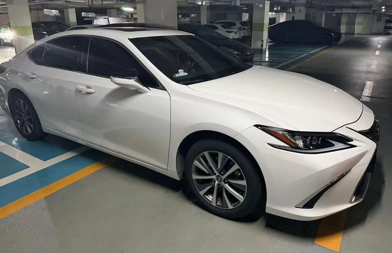 Lexus ES (Imported) 2021 ES200 2.0 Stepless Premium Edition Automatic Gear 2