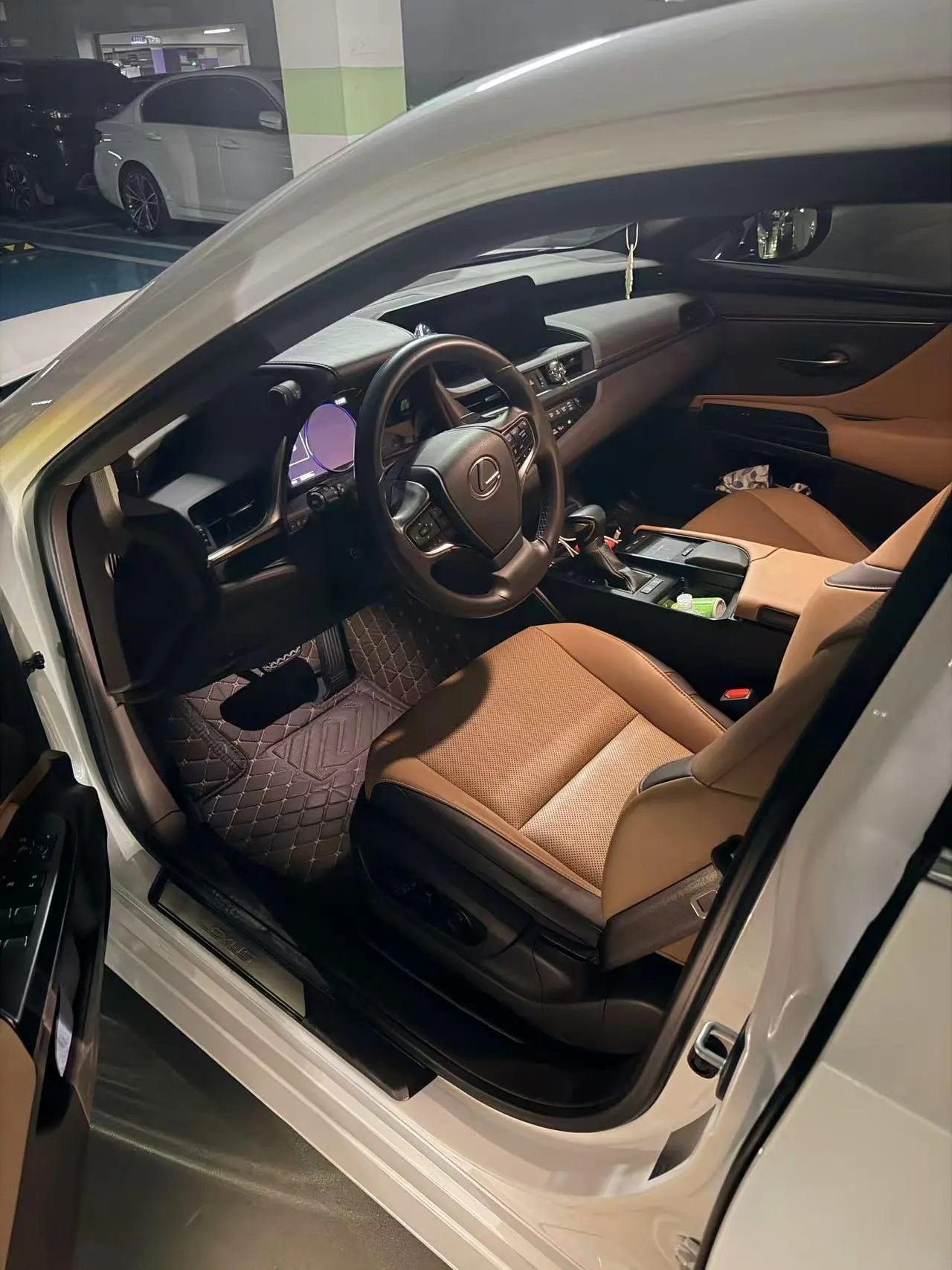 Lexus ES (Imported) 2021 ES200 2.0 Stepless Premium Edition Automatic Gear 4