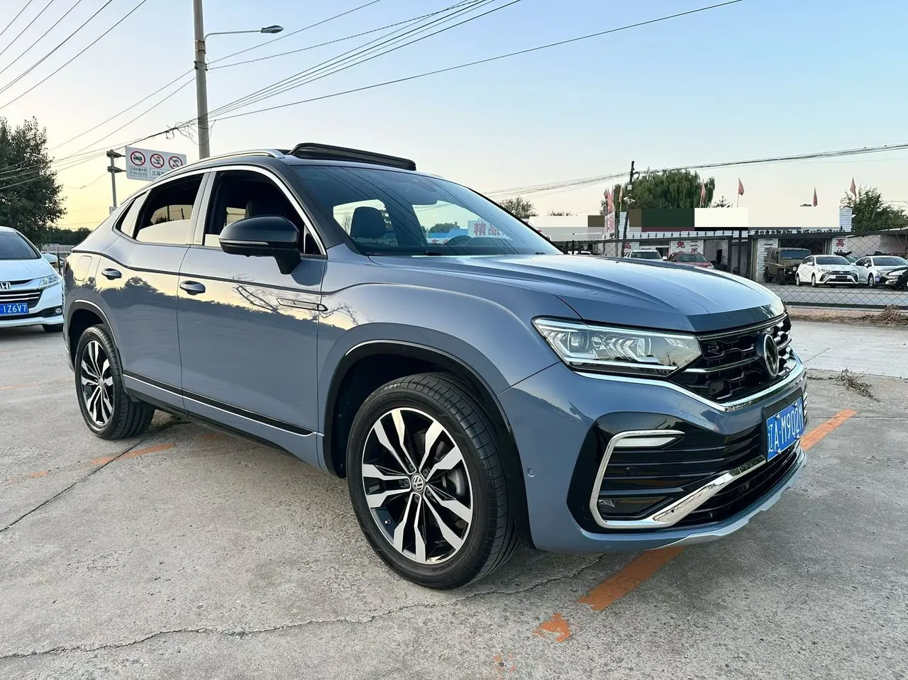 打开图片灯箱:Volkswagen 2020 Tanyue X 2.0TSI 380TSI Four-wheel Drive Respect Zhilian Edition Automatic Gear