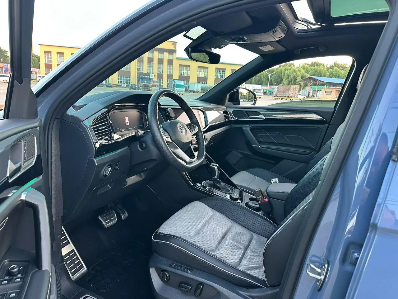 Volkswagen 2020 Tanyue X 2.0TSI 380TSI Four-wheel Drive Respect Zhilian Edition Automatic Gear 2