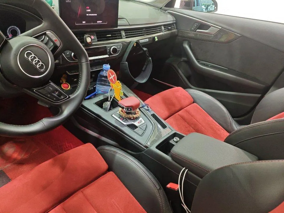 Audi 2020 A4L 2.0TFSI 45TFSI Quattro Selected Dynamic Automatic 2