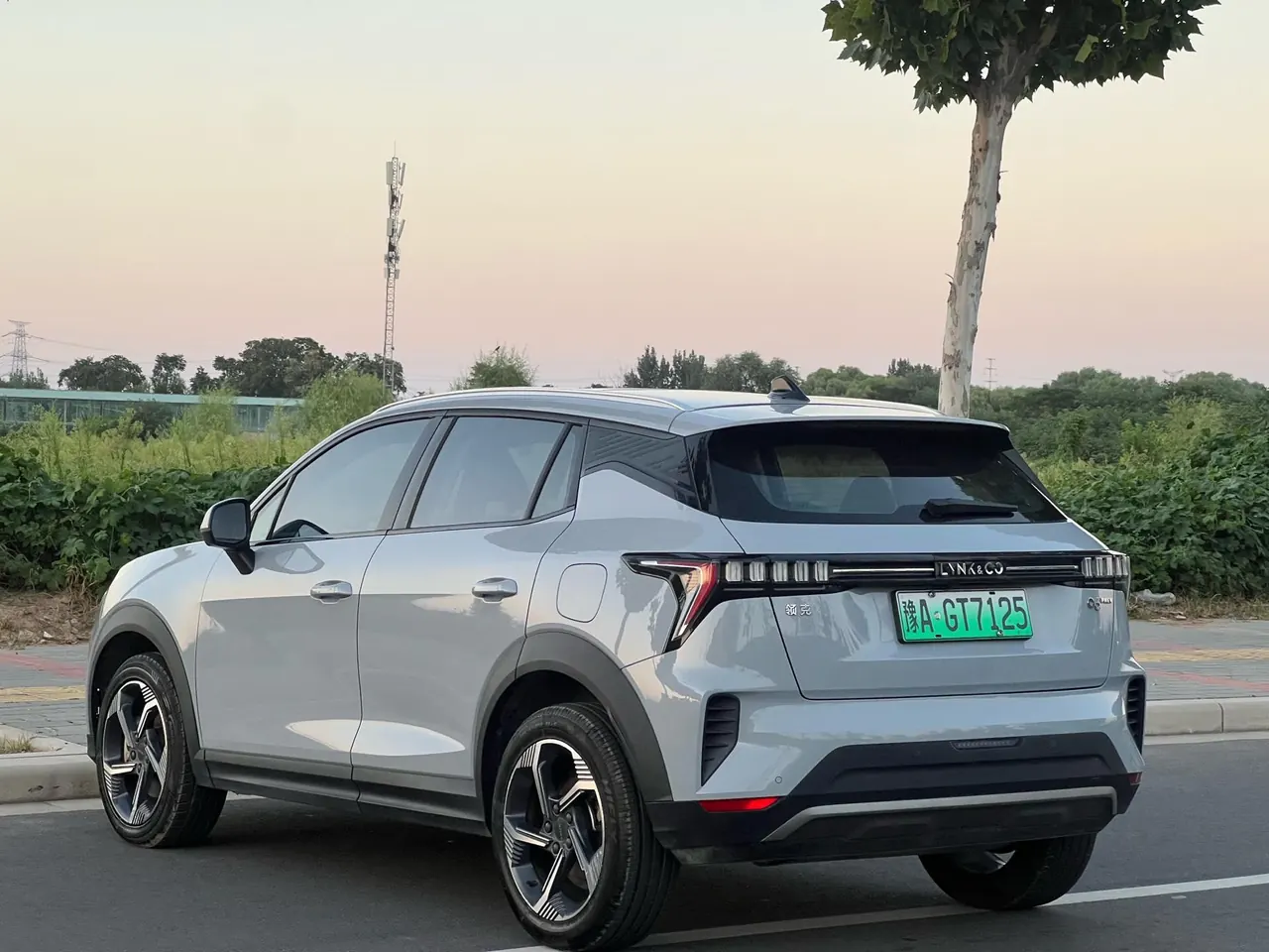 LYNK&amp;CO 06 New Energy 2023 LYNK&amp;CO 06 PHEV 1.5T Remix Hero Automatic Gear 7