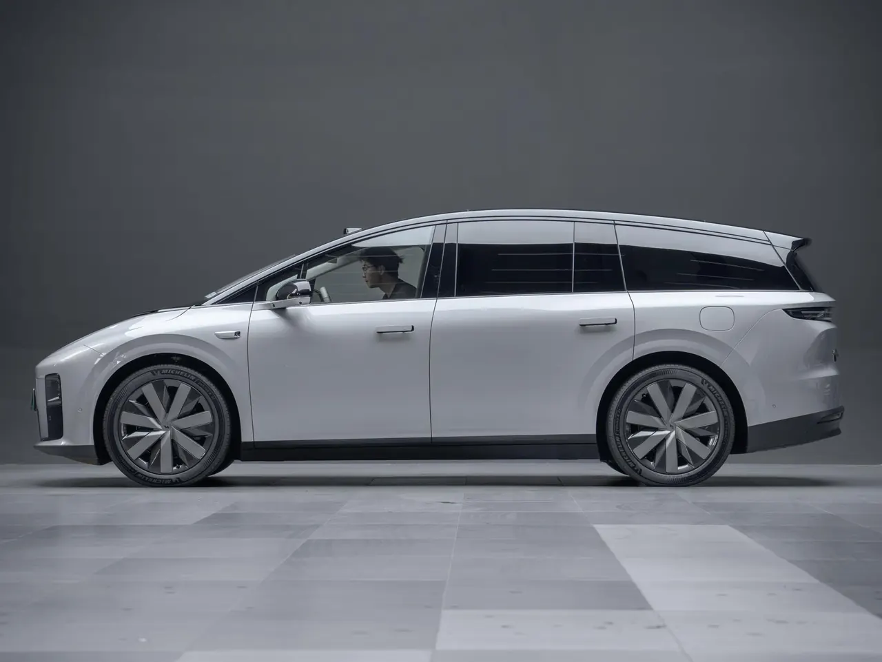 Li 2025 i8 Standard Edition Automatic Gear 5