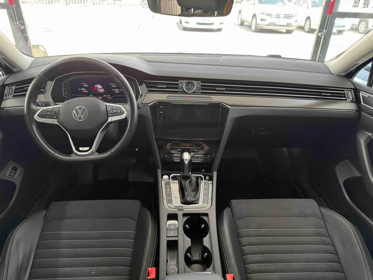 Volkswagen 2020 Magotan 2.0TSI 330TSI luxury automatic transmission 6