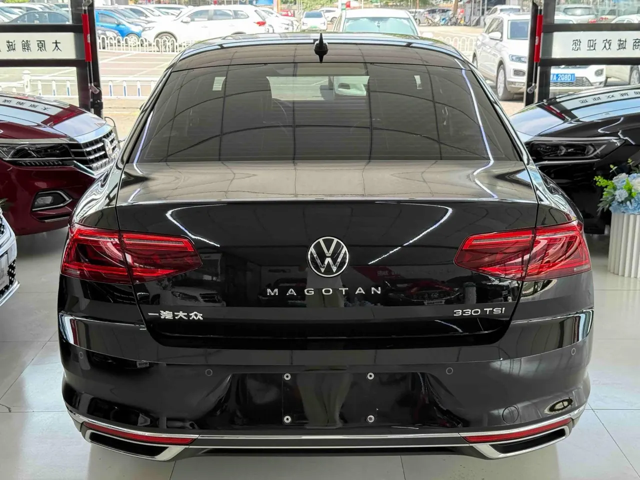 Volkswagen 2020 Magotan 2.0TSI 330TSI luxury automatic transmission 9