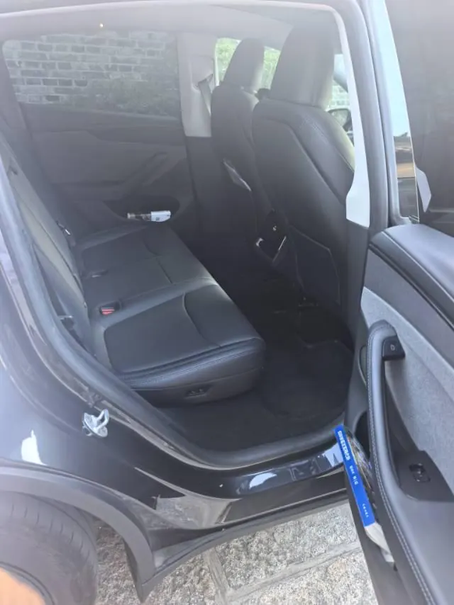Tesla 2025 Model Y Rear Wheel Drive First Edition Automatic Transmission 5