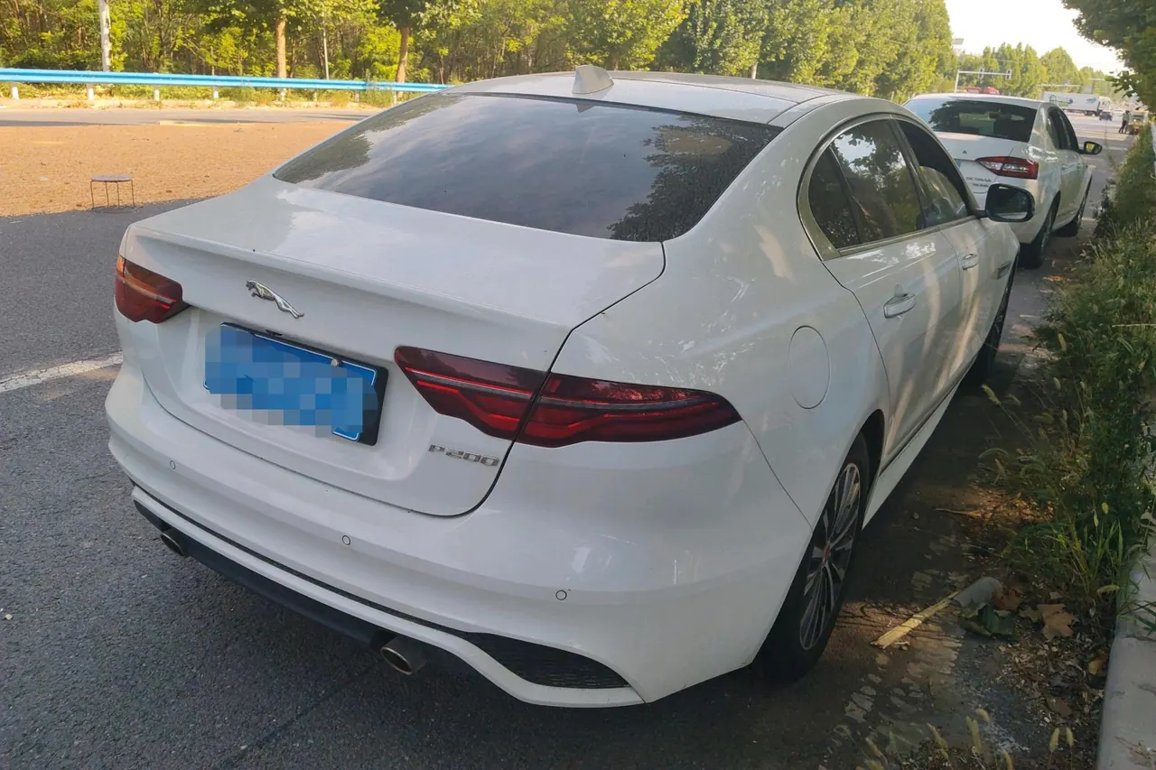 Jaguar 2020 XEL 2.0T 200PS Special Agent Collection Edition Automatic Gear 3
