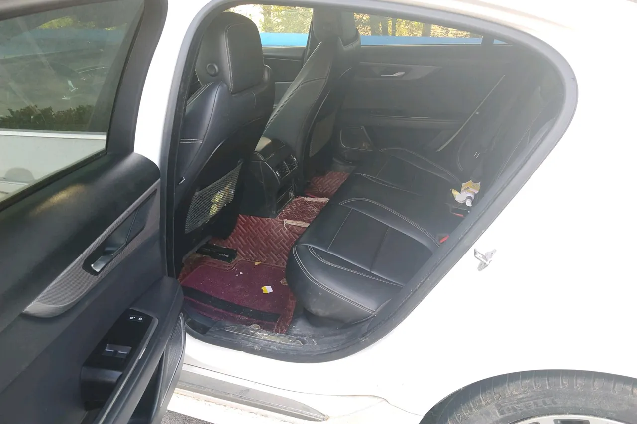 Jaguar 2020 XEL 2.0T 200PS Special Agent Collection Edition Automatic Gear 4