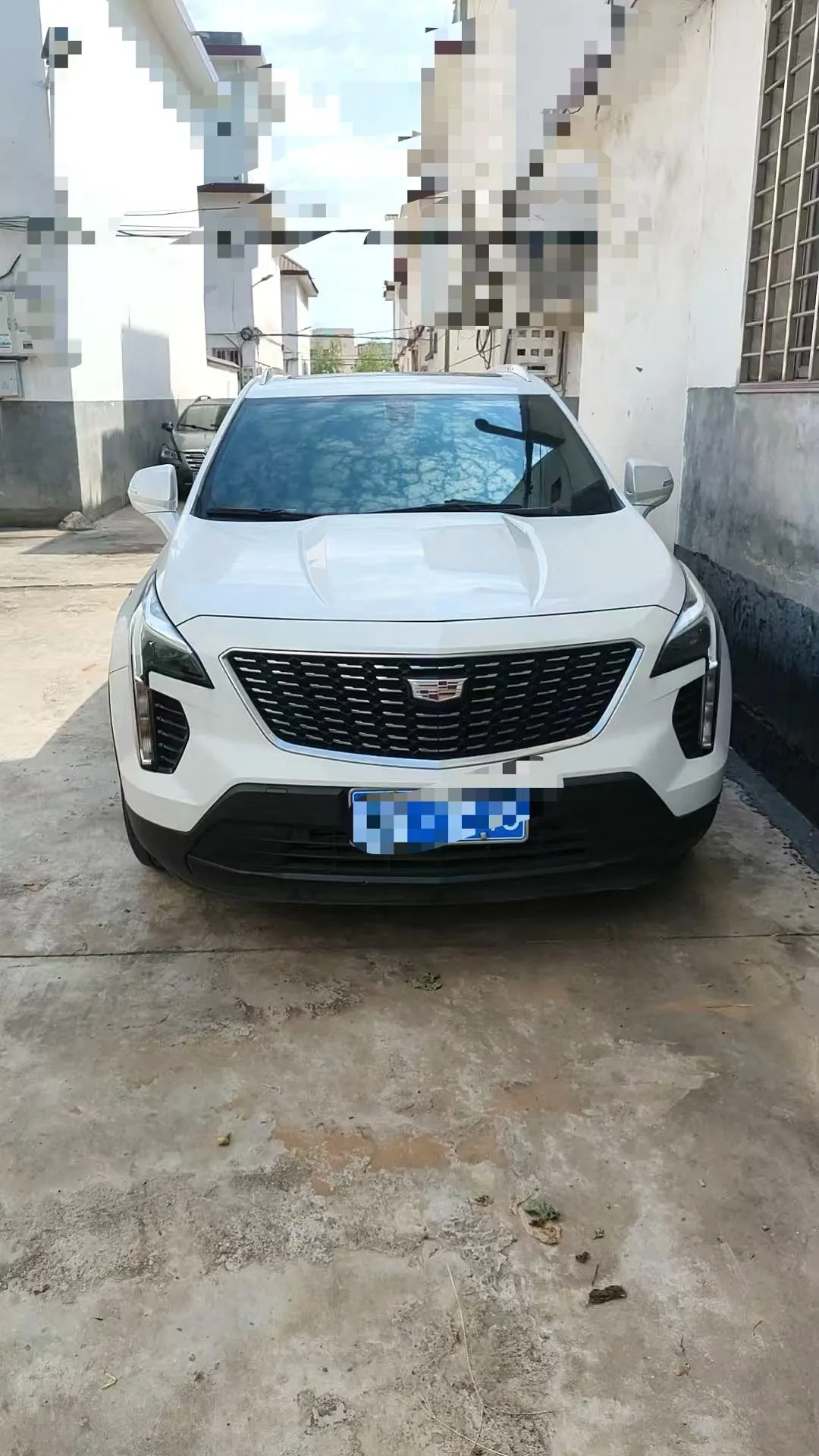 Cadillac 2022 XT4 48V 2.0T 28T Two-Drive Fashion Automatic Gear 2