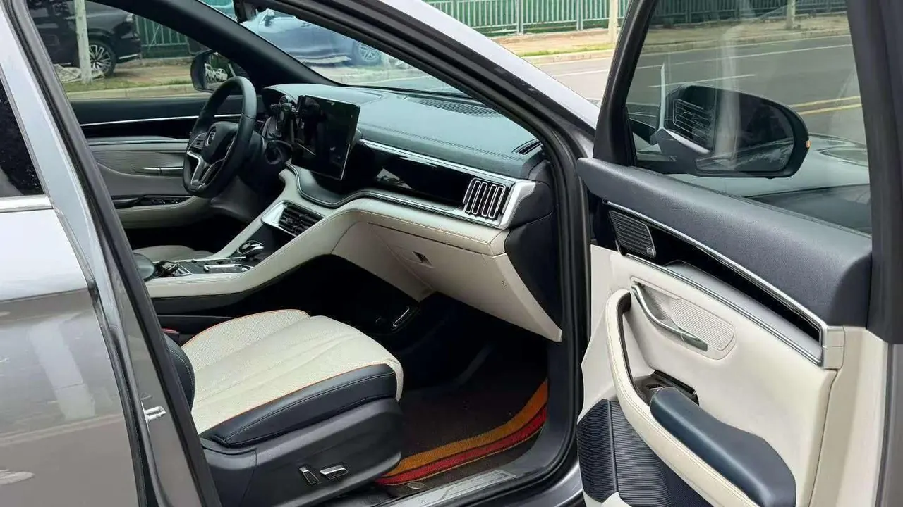 BYD Song PLUS New Energy 2022 Song PLUS DM-i 1.5 Stepless 110KM Flagship PLUS 5G Edition Automatic Gear 2