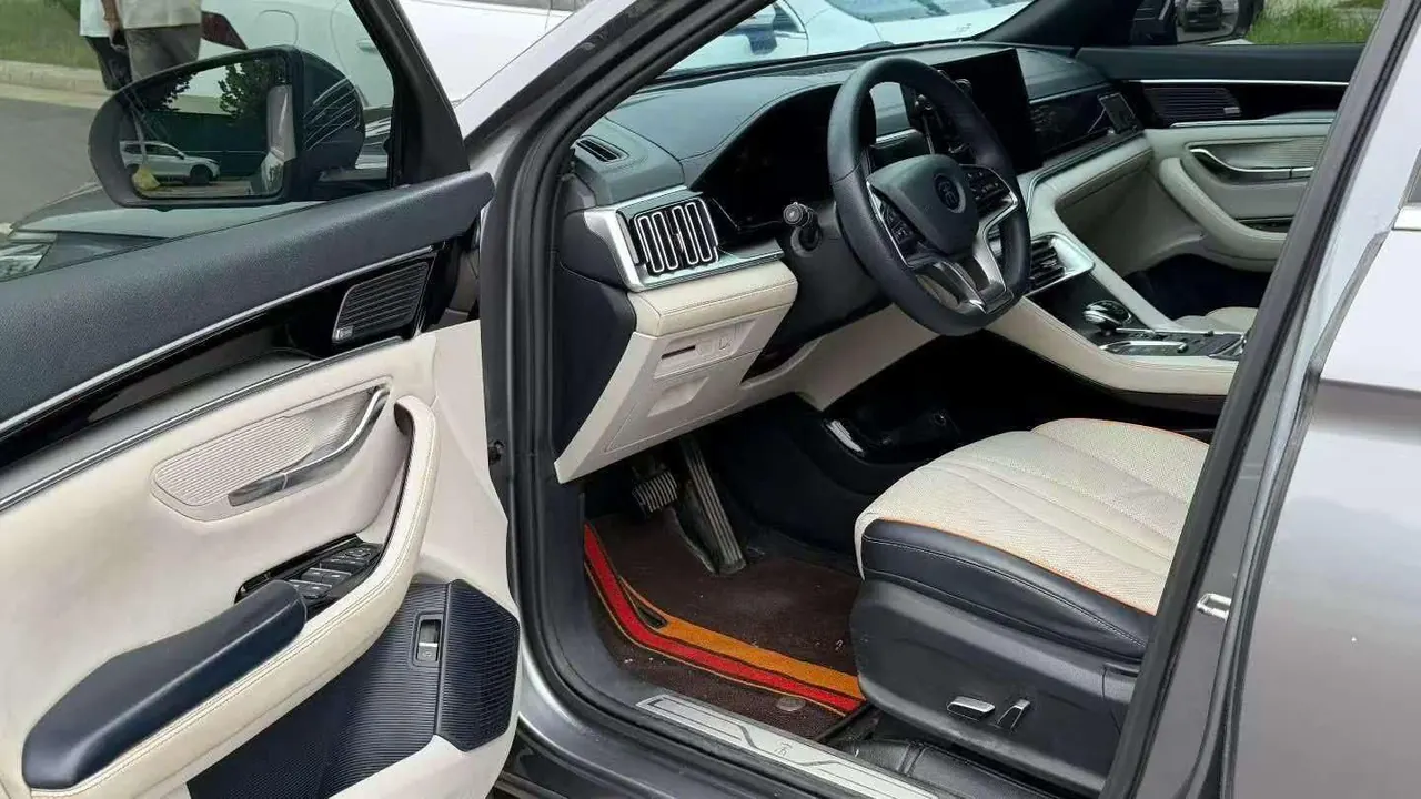 BYD Song PLUS New Energy 2022 Song PLUS DM-i 1.5 Stepless 110KM Flagship PLUS 5G Edition Automatic Gear 4
