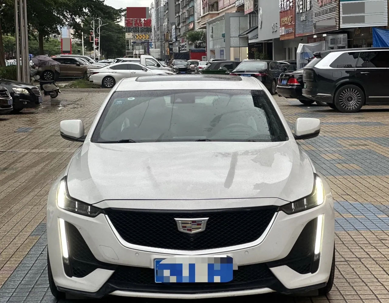 Cadillac 2020 CT5 2.0T 28T Platinum Sports Edition Automatic Gear 2