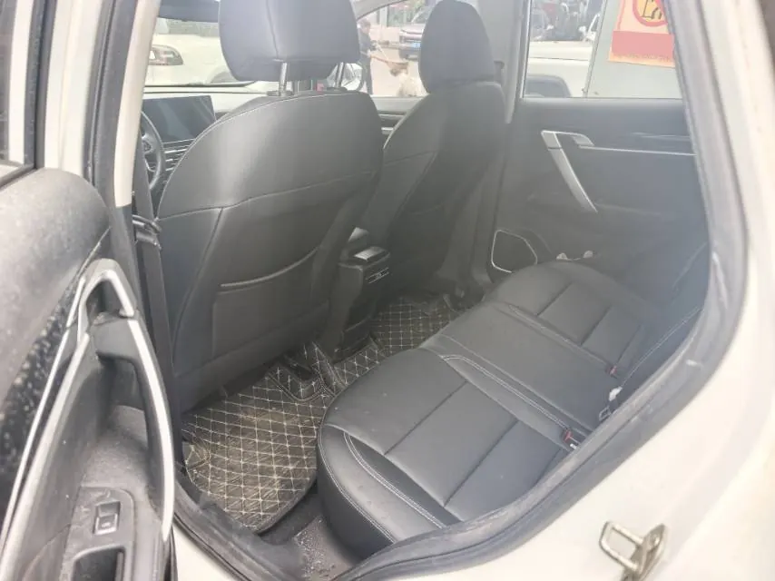 Geely 2025 Binyue 1.5 Stepless Super MAX Automatic Gear 3