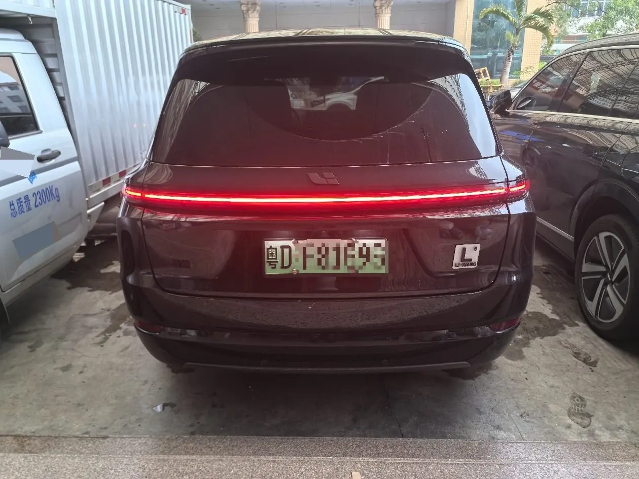 Li 2022 L9 1.5T Max Edition Automatic Gear 2