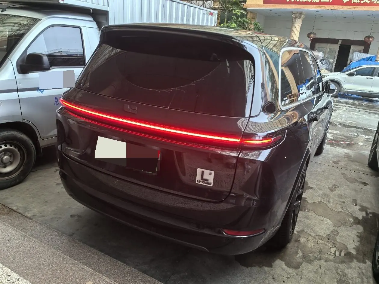 Li 2022 L9 1.5T Max Edition Automatic Gear 3