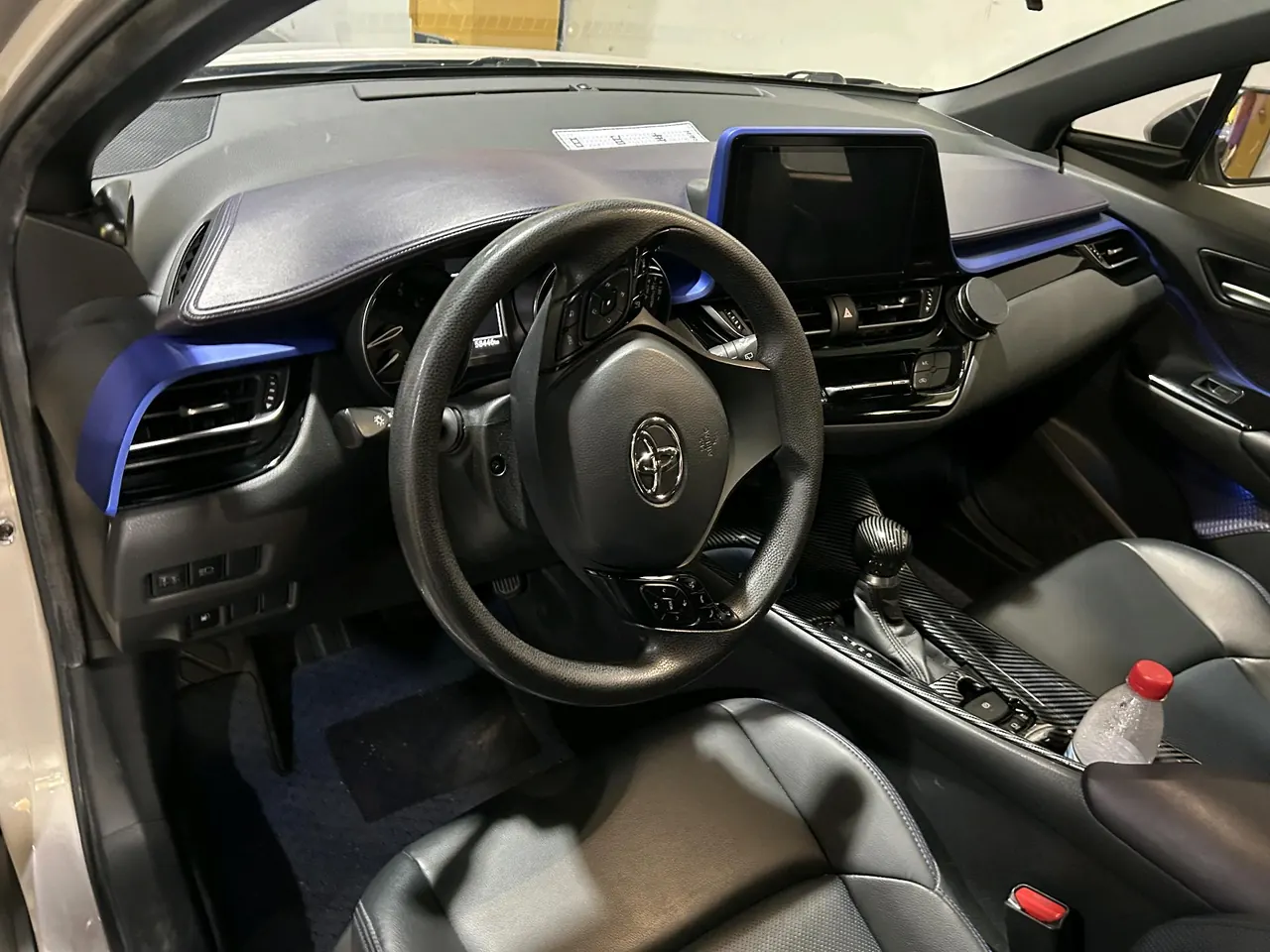 Toyota 2020 C- HR 2.0 stepless leading version of automatic gear 5
