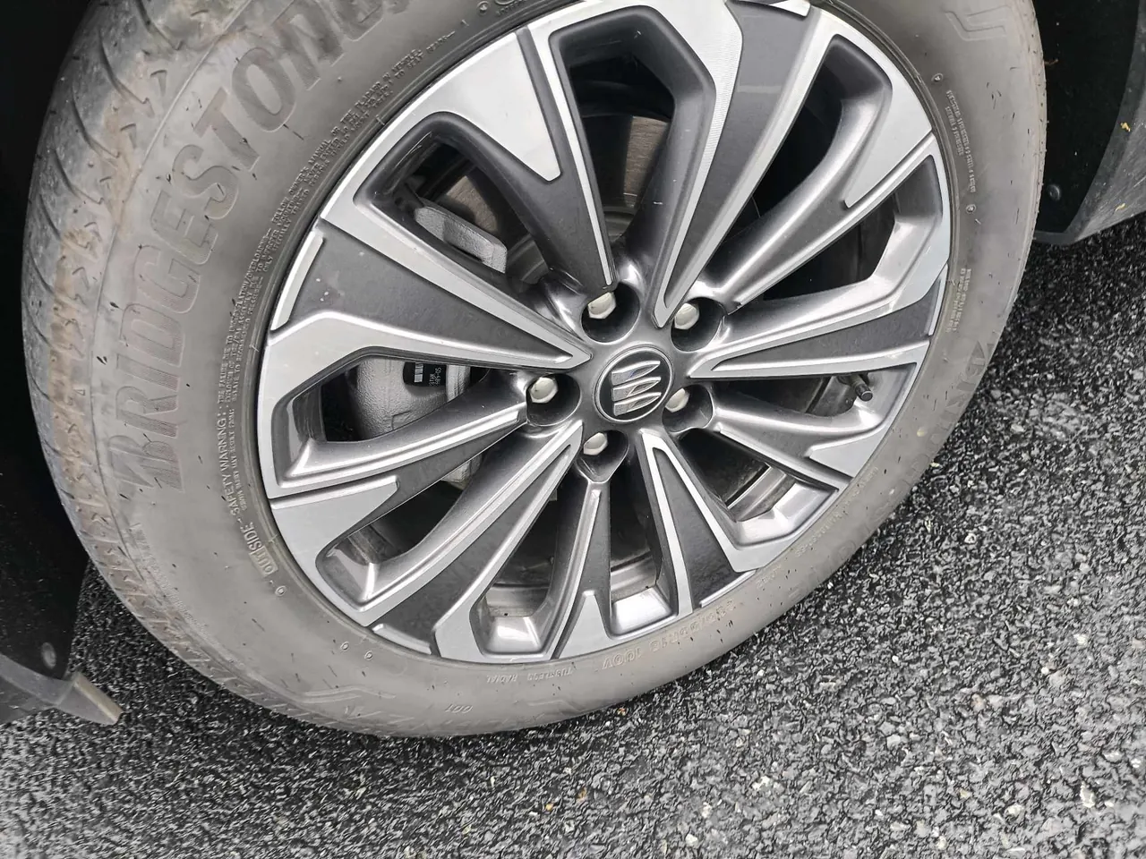 Buick 2025 Angkewei Plus 2.0T 28T Two-Drive Platinum Edition Automatic Gear 5