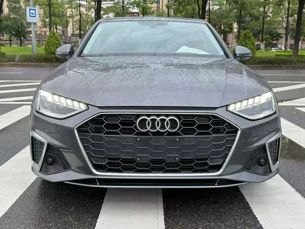 Audi 2020 A4L 2.0TFSI 40TFSI Deluxe Dynamic Automatic 3