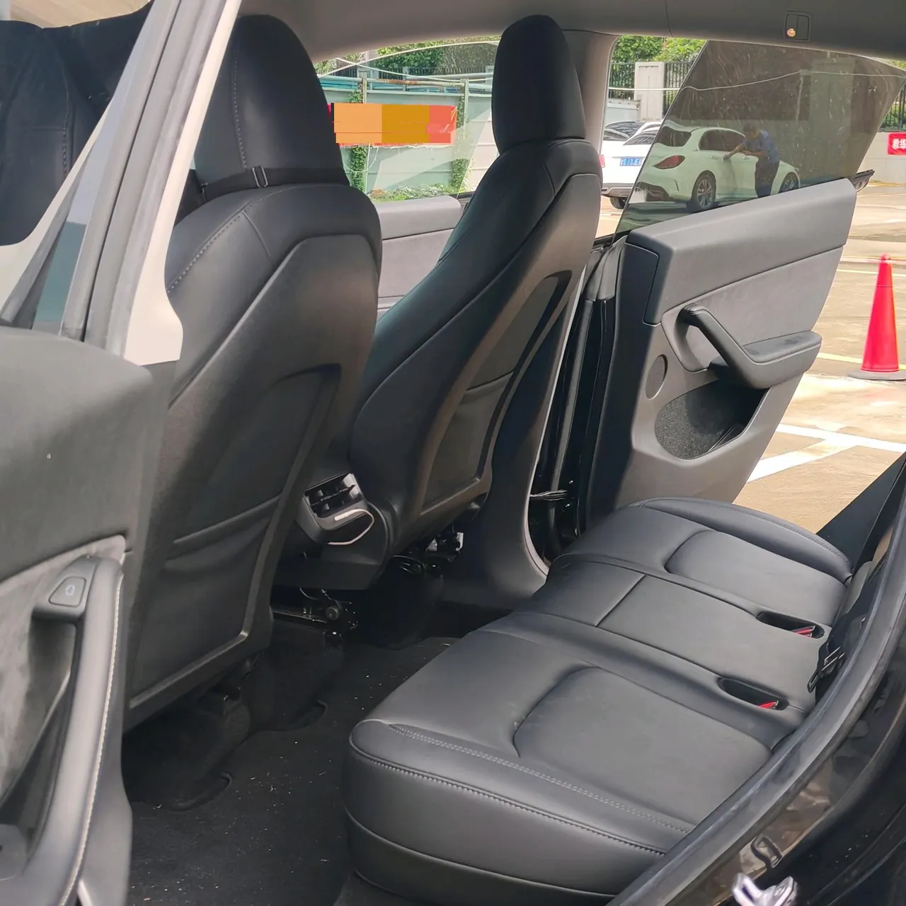 Tesla 2022 Model Y rear-wheel drive version (facelift) automatic gear 2