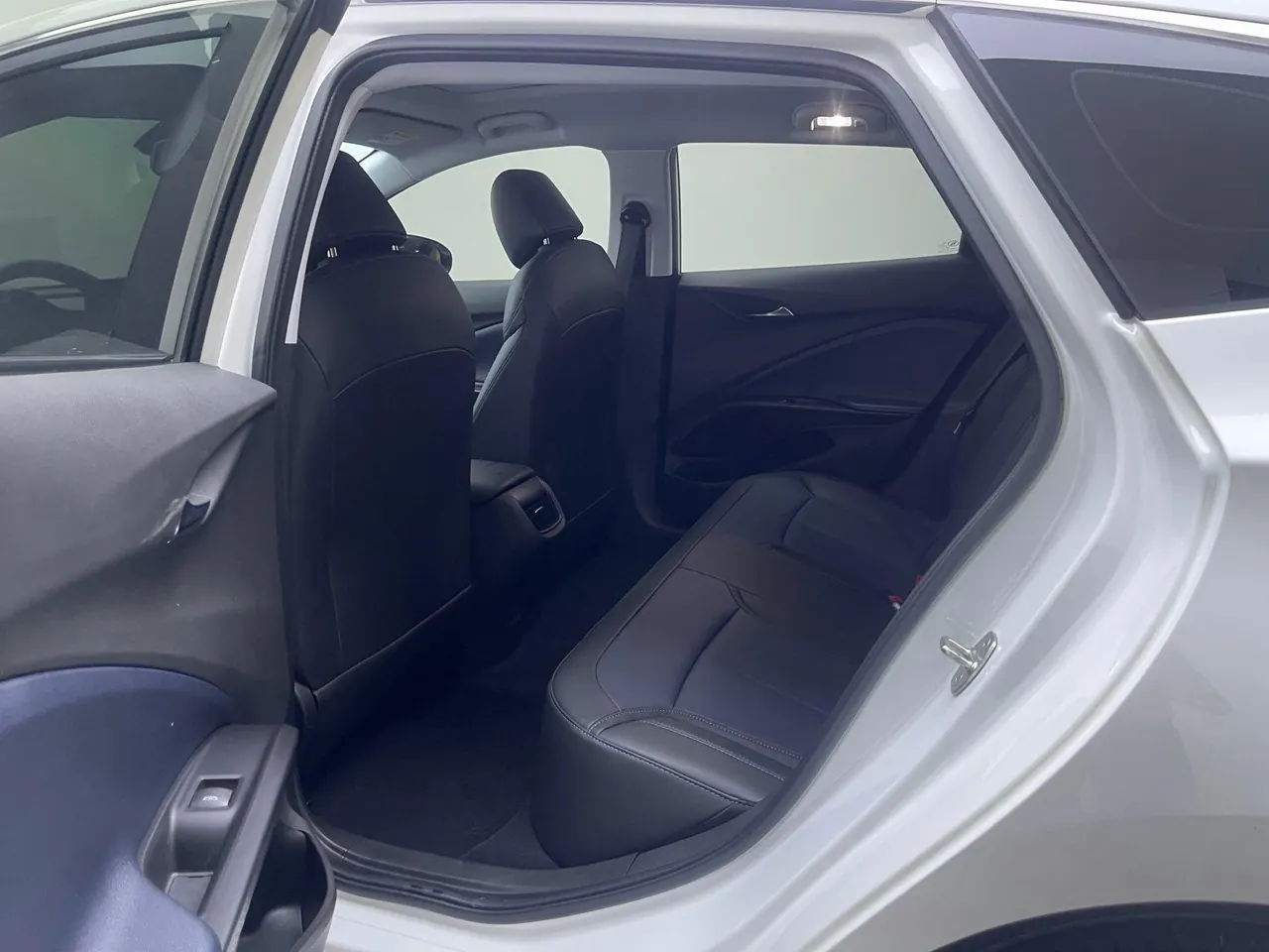 Buick 2024 micro blue 6(VELITE 6) 450km premium PLUS automatic gear 8