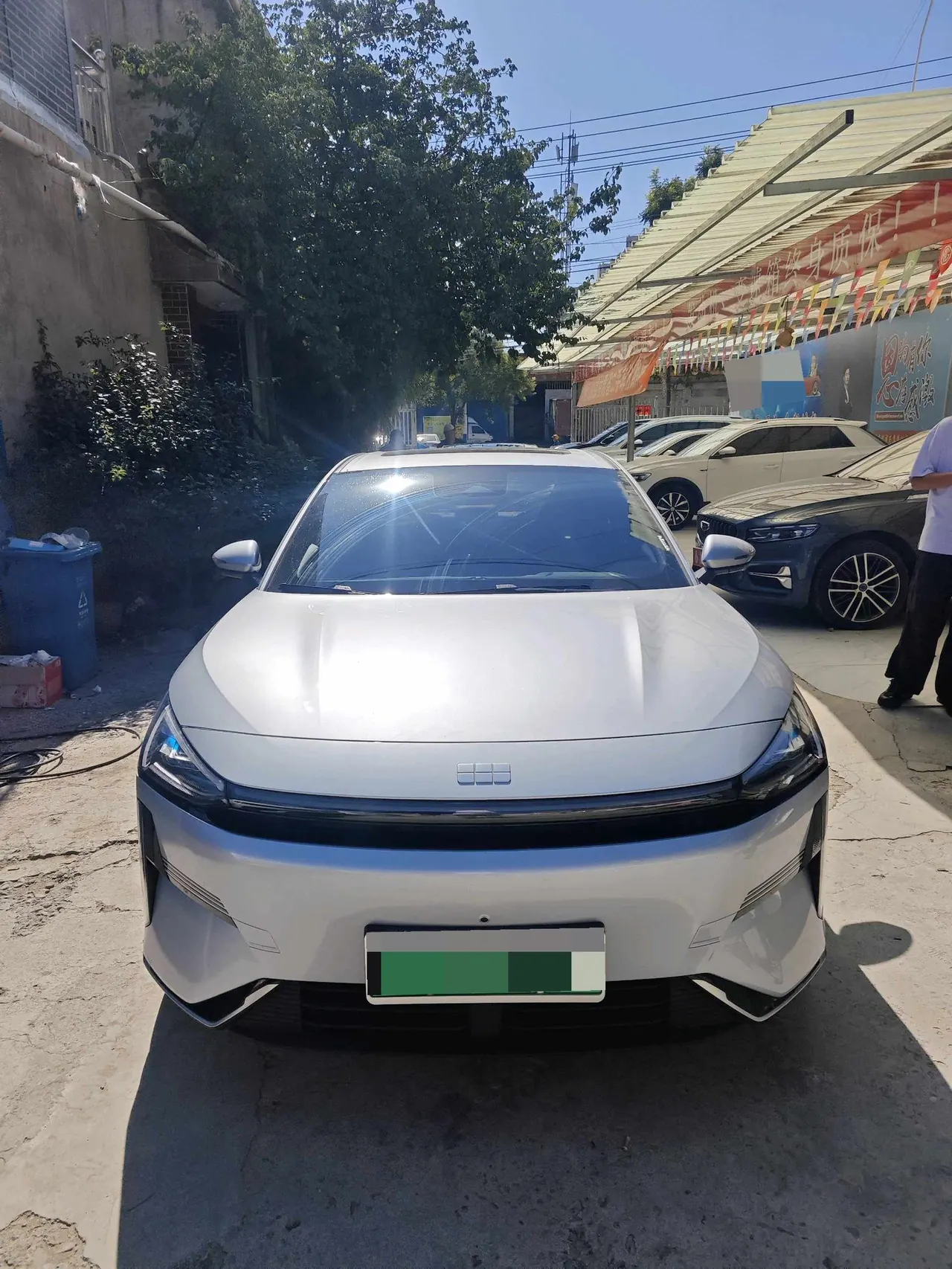 Geely Galaxy 2025 L6 EM-i 1.5 140km Discovery Edition Automatic Gear 2
