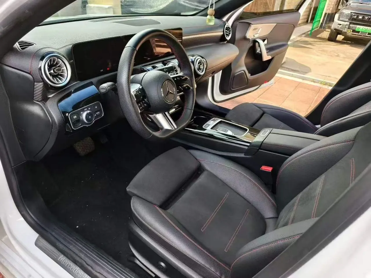 Mercedes Benz Class A 2025 A 200 L 1.3T Fashion Automatic Gear 2