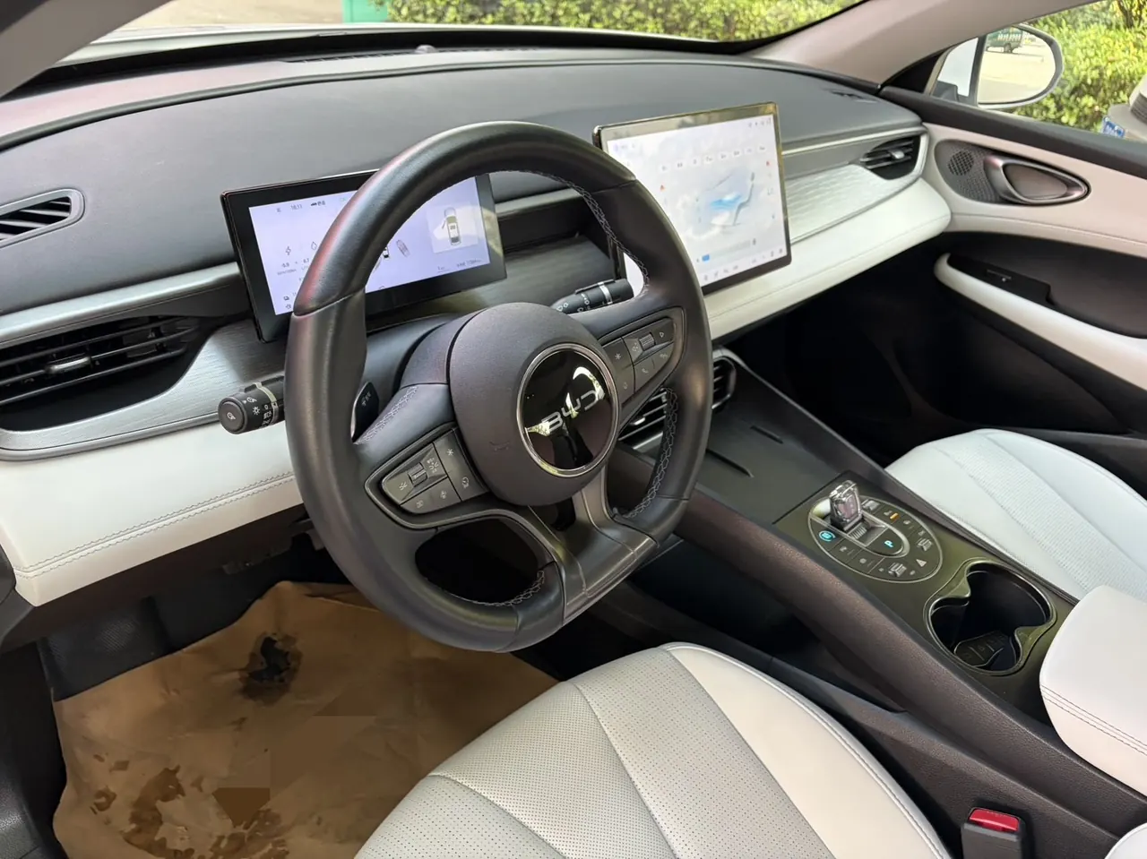 BYD 2025 seals 05 DM-i 1.5 stepless smart driving version 120KM flagship automatic gear 6