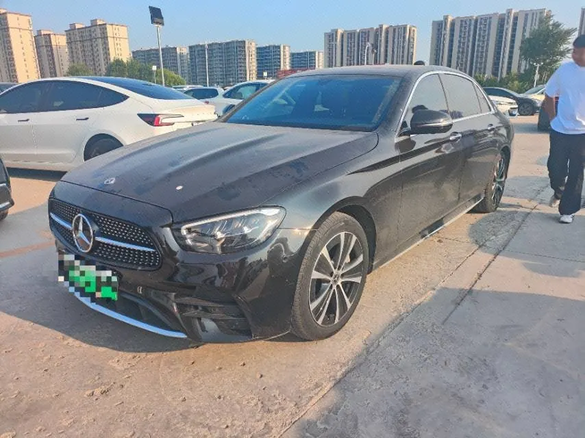 Mercedes Benz E-Class New Energy 2021 E 350 e L 2.0T Sports Automatic - View 1