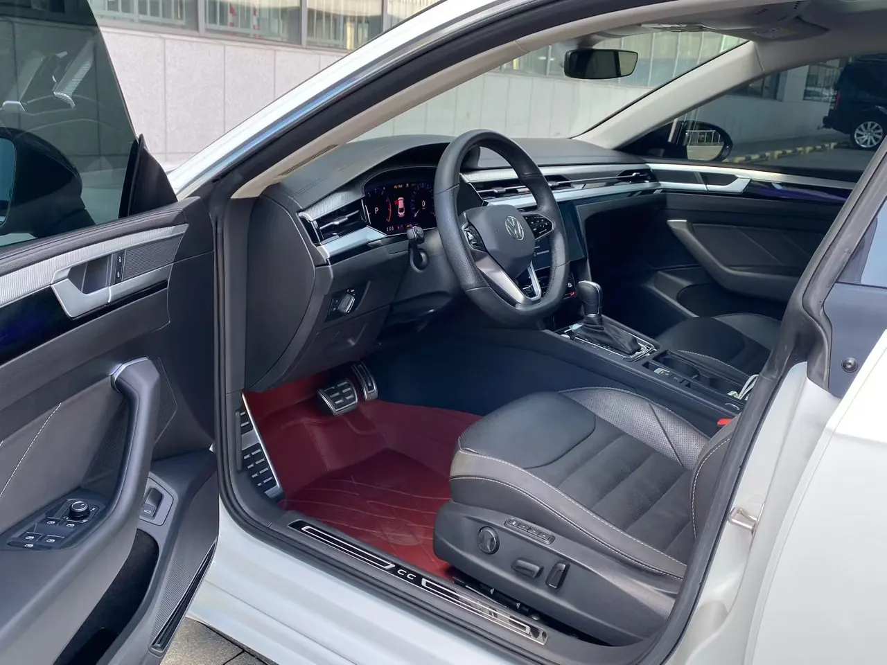 Volkswagen 2021 CC 2.0TSI 380TSI eye-catching automatic gear 3