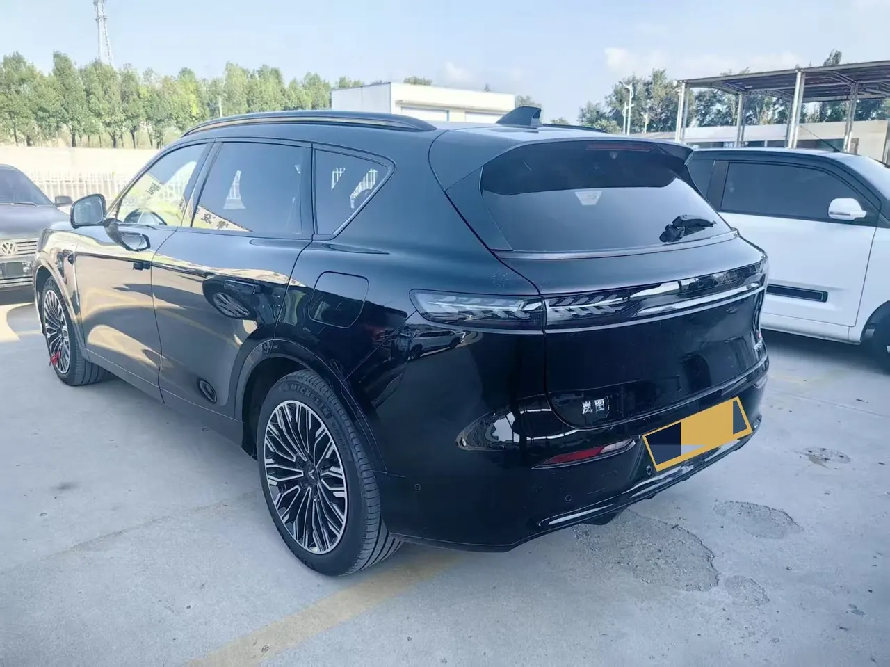 Voyah 2025 FREE Rear Drive Dry Kun Edition Automatic Gear 5