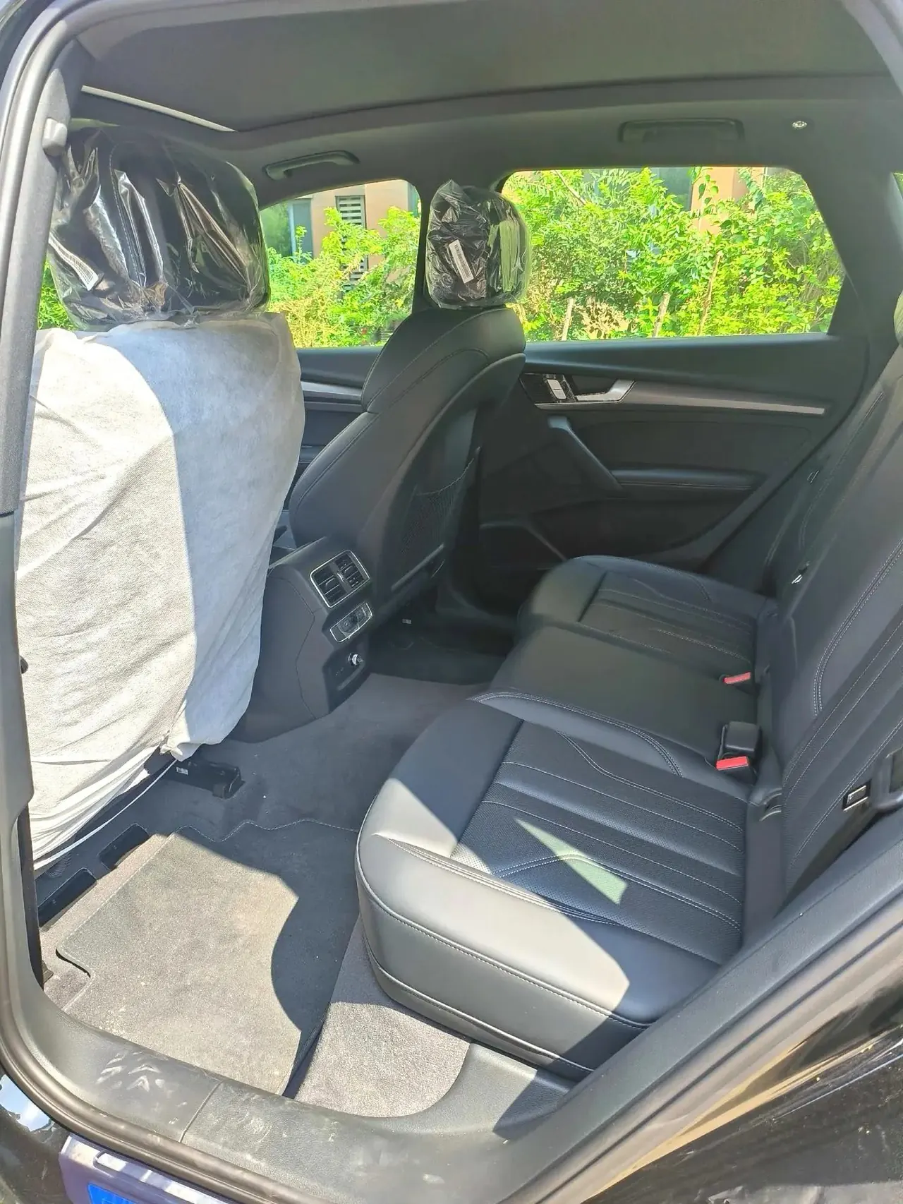 Audi 2024 Q5L 2.0TFSI 45TFSI luxury dynamic automatic transmission 4