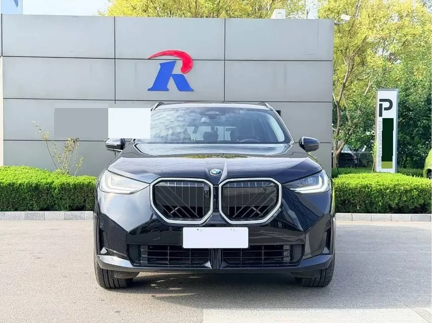 BMW 2025 X3 xDrive30L 2.0T Leading M Sports Obsidian Night Suit Automatic Gear 2