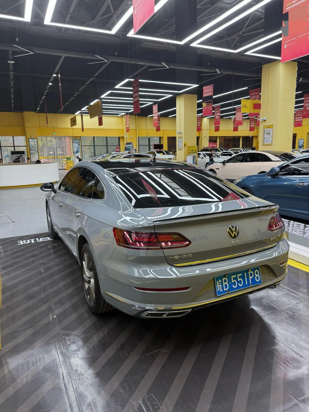 Volkswagen 2024 CC 2.0TSI 380TSI eye-catching automatic transmission 6