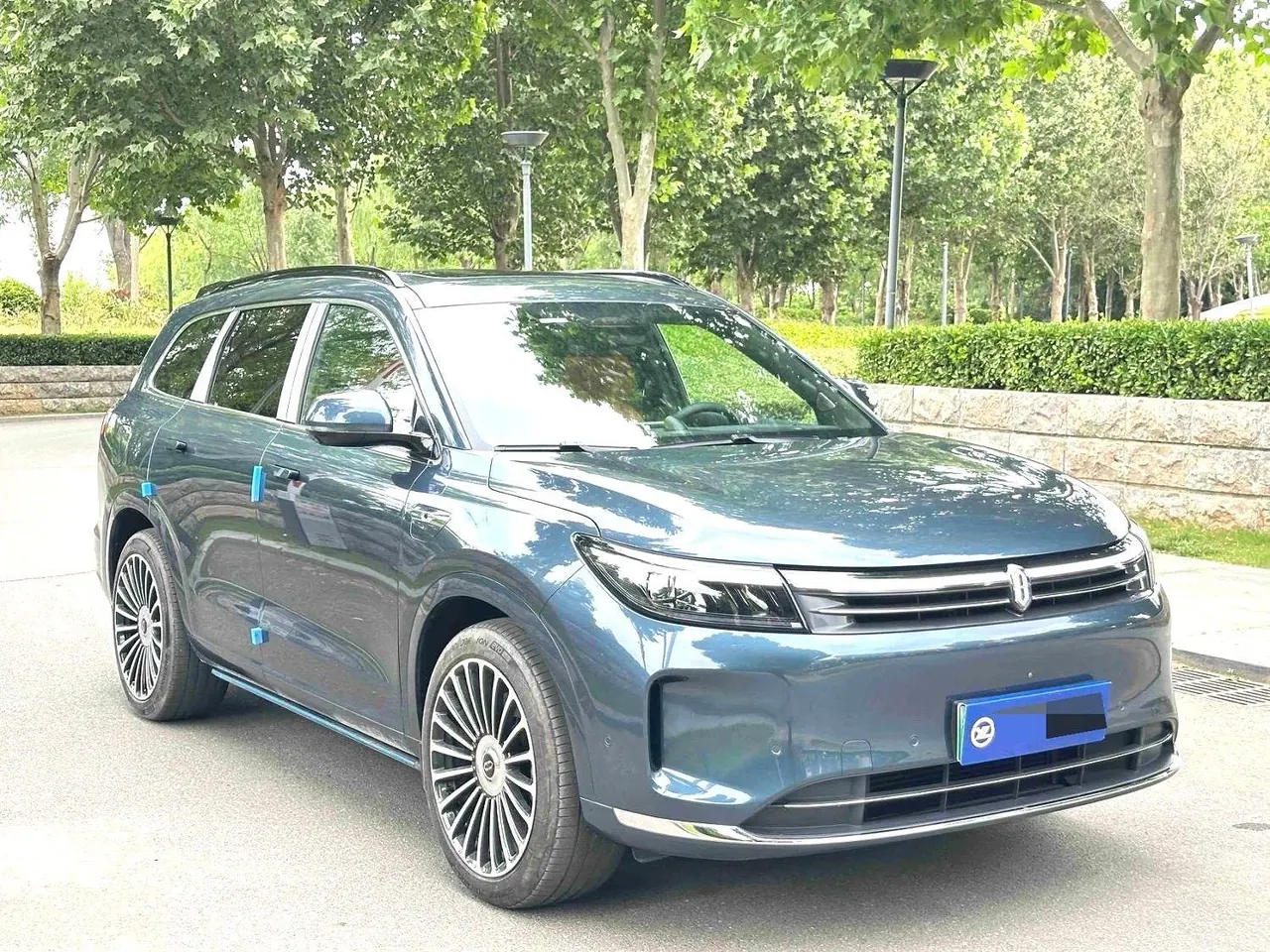 AITO 2024 AITO M7 Smart Drive Four-wheel Drive Pro Edition 6-seat Automatic Gear 3
