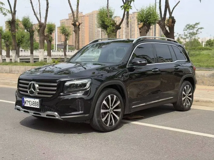 Open image lightbox: Mercedes Benz 2025 GLB 220 48V 2.0T fashion automatic gear