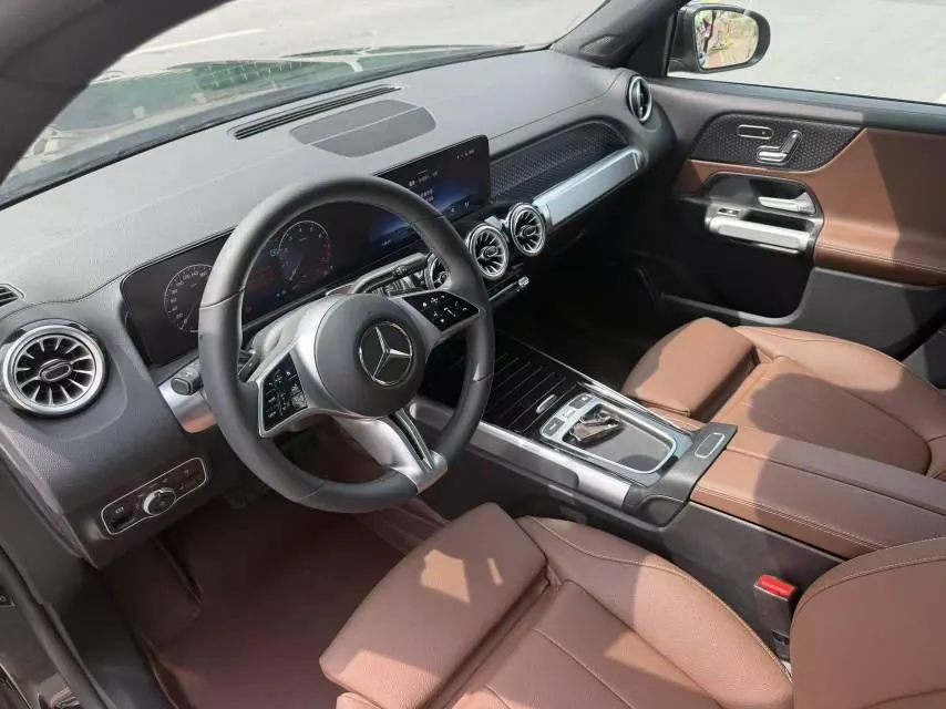 Mercedes Benz 2025 GLB 220 48V 2.0T fashion automatic gear 5