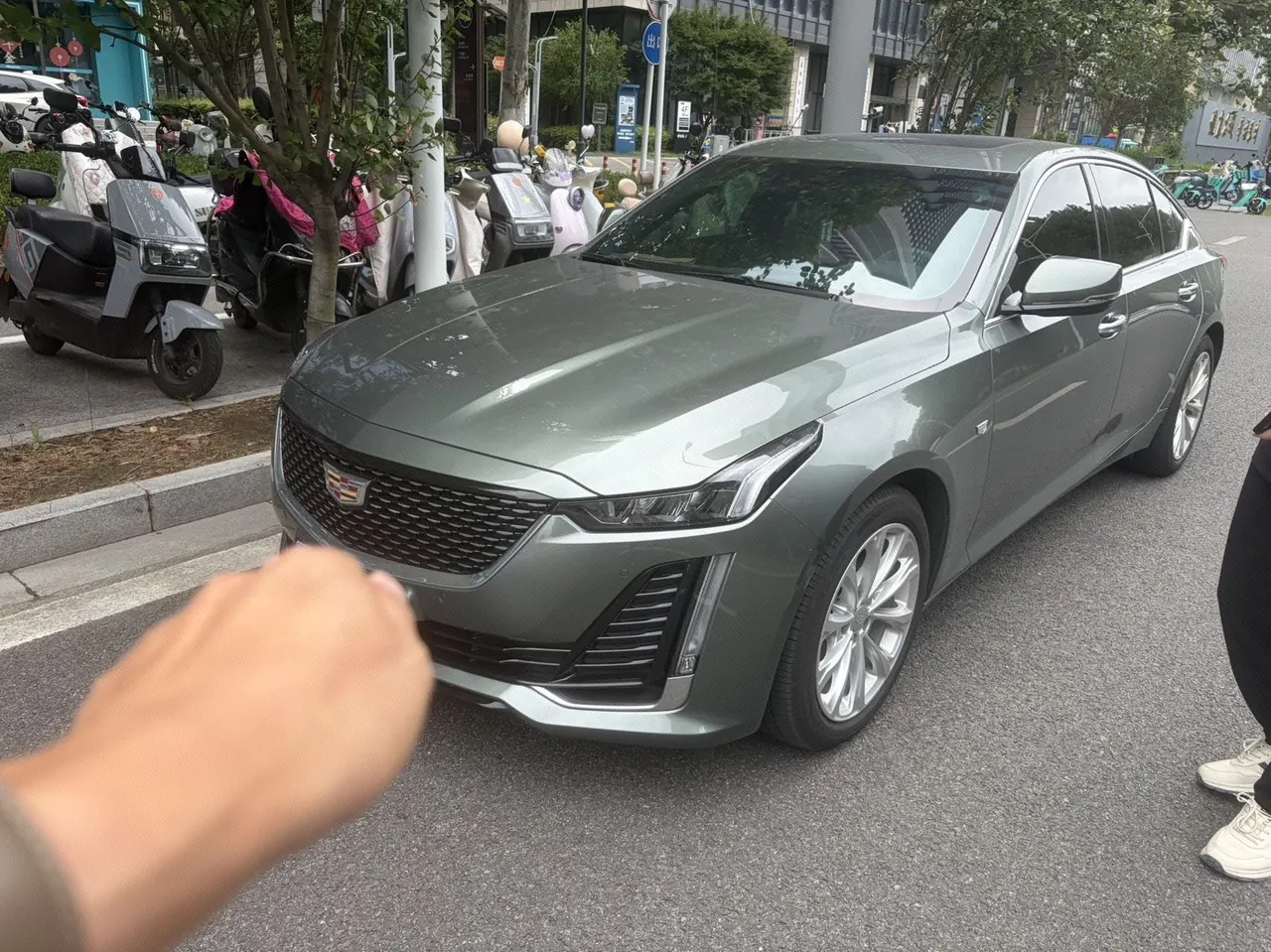 Open image lightbox: Cadillac 2023 CT5 2.0T 28T Luxury (Standard Edition) Automatic Gear