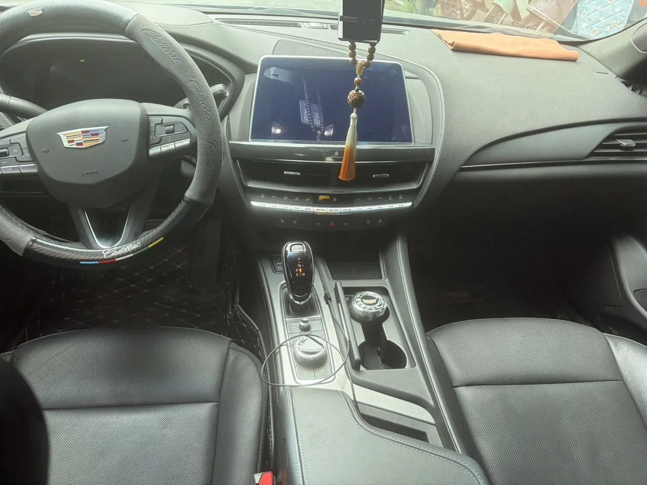 Cadillac 2023 CT5 2.0T 28T Luxury (Standard Edition) Automatic Gear 4