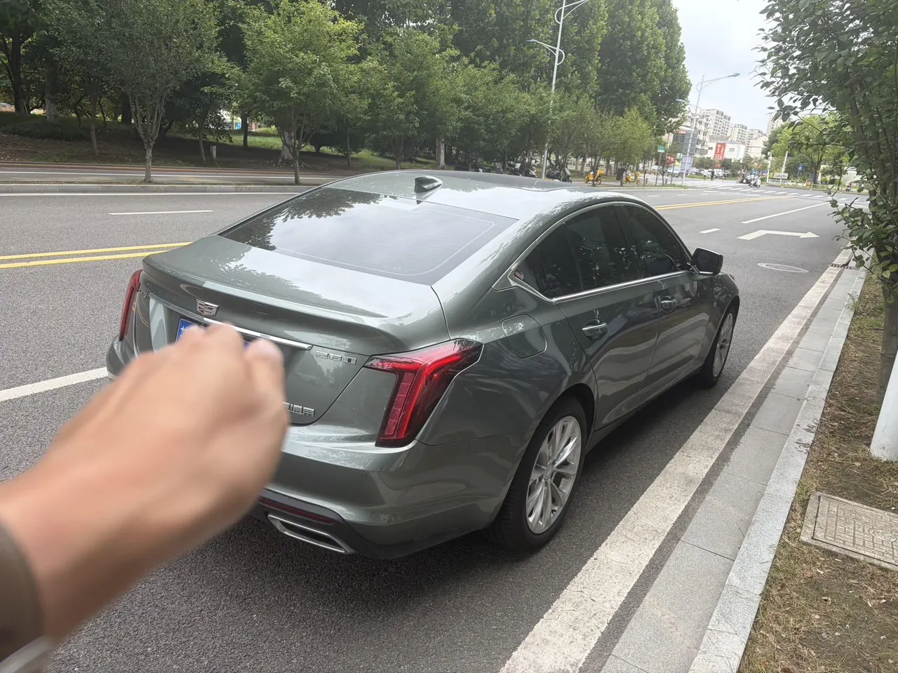 Cadillac 2023 CT5 2.0T 28T Luxury (Standard Edition) Automatic Gear 6