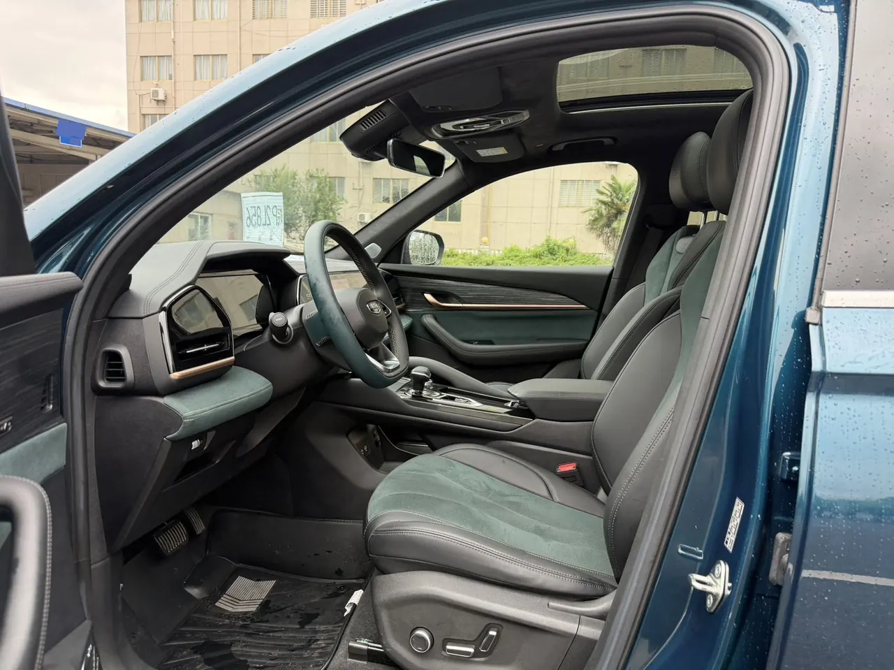 Geely 2024 XingyueL (Monjaro) 2.0TD High Power Two-Drive Enovate Edition Automatic Transmission 4