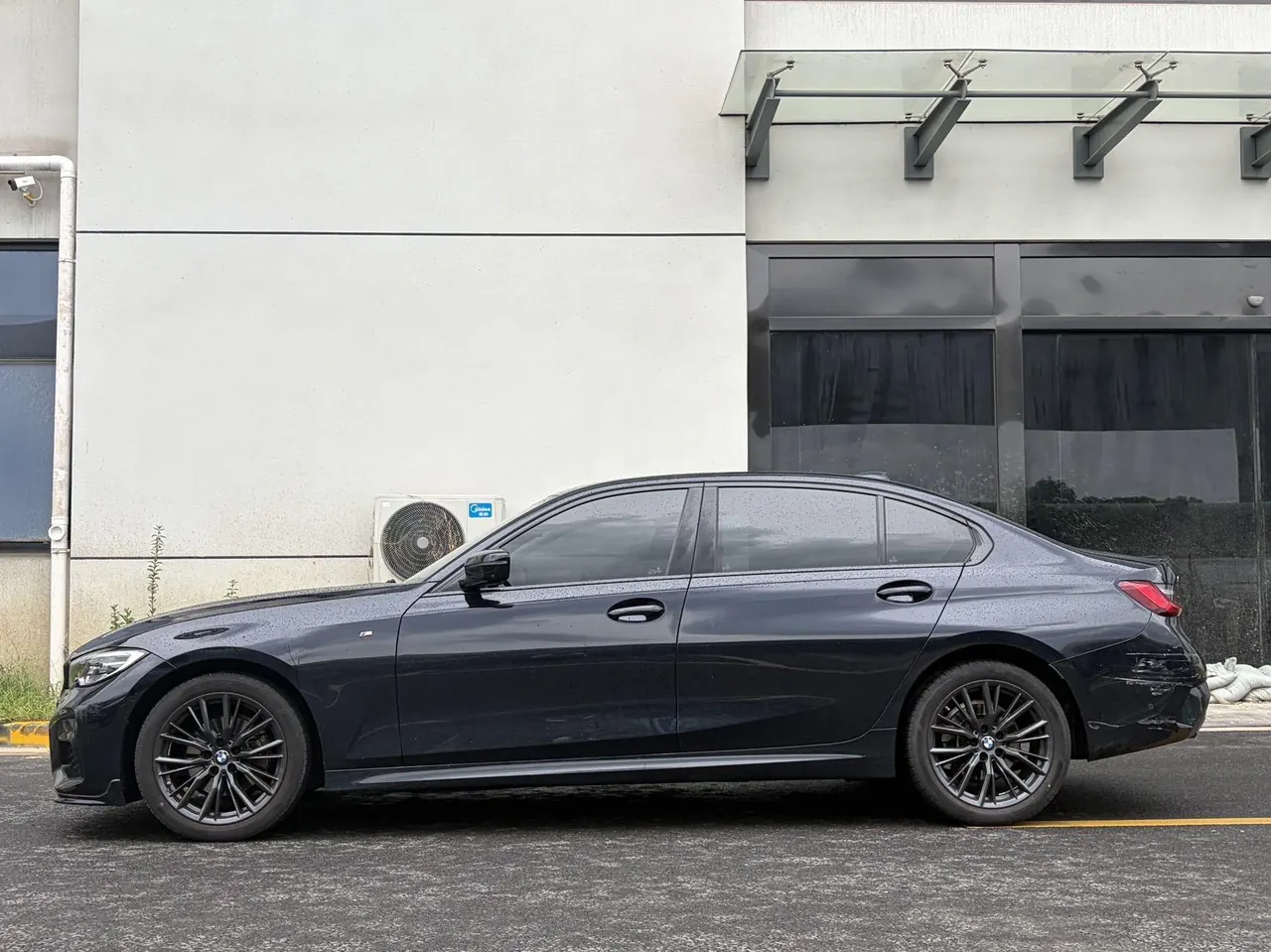 BMW 3 Series 2021 325Li 2.0T M Sports Obsidian Night Kit (Changed) Automatic Gear 6