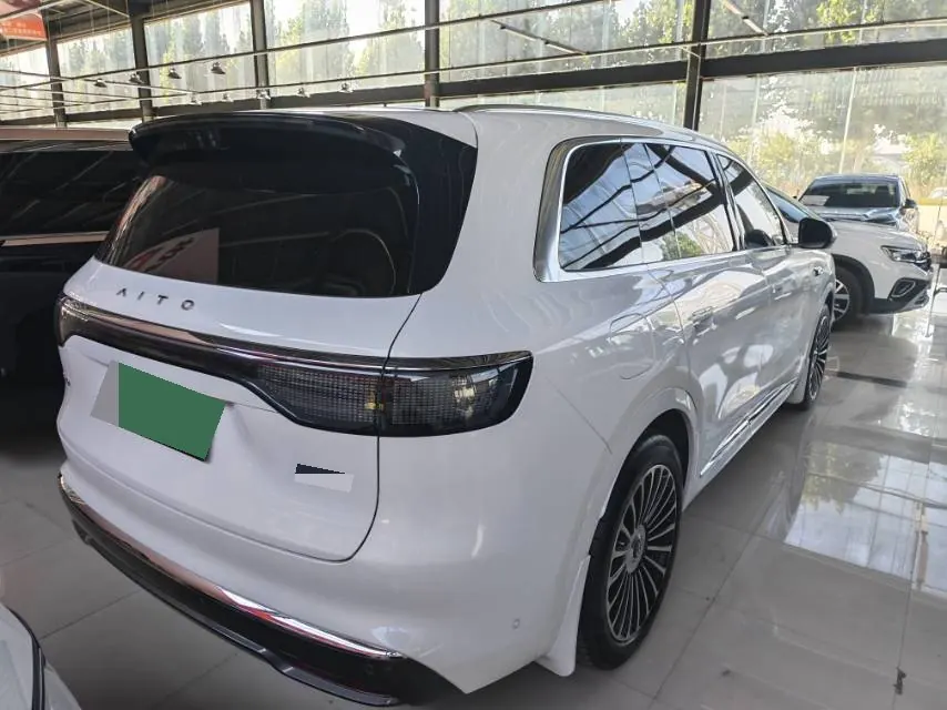 AITO 2025 AITO M8 Max Edition 53.4kWh 6-seat Edition Automatic Gear 6