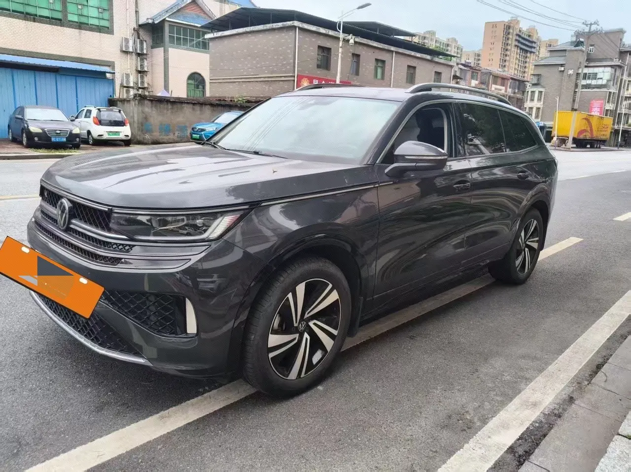 Volkswagen 2023 model tour R-Line 2.0TSI 380TSI four-wheel drive parade version automatic gear - View 1
