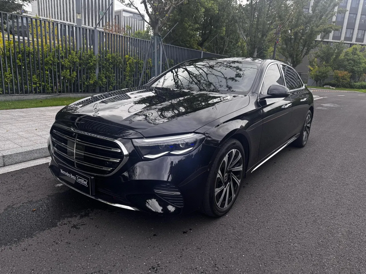 Open image lightbox: Mercedes Benz E Class 2024 E 300 L 48V 2.0T Luxury Automatic Gear