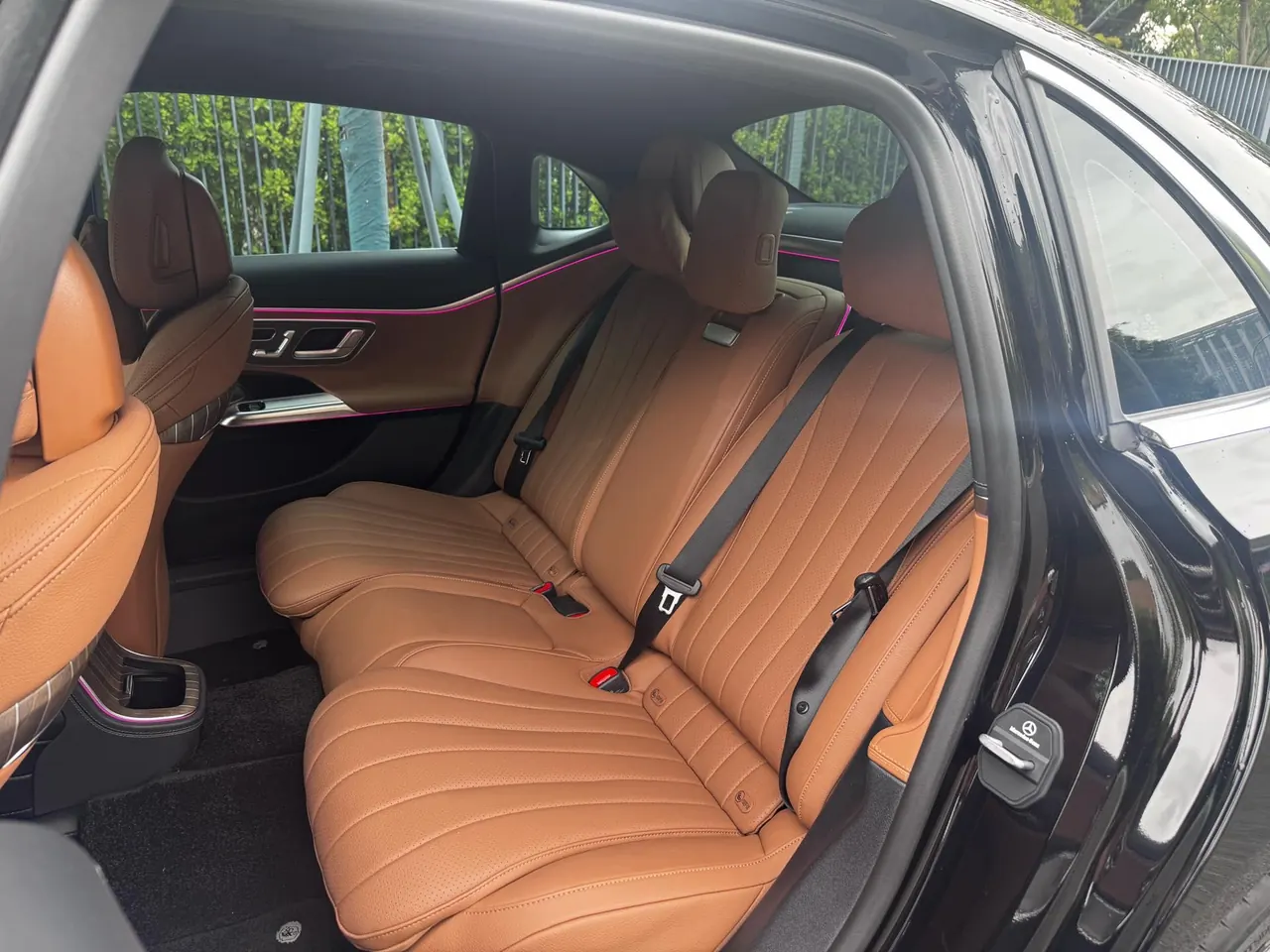 Mercedes Benz E Class 2024 E 300 L 48V 2.0T Luxury Automatic Gear 6