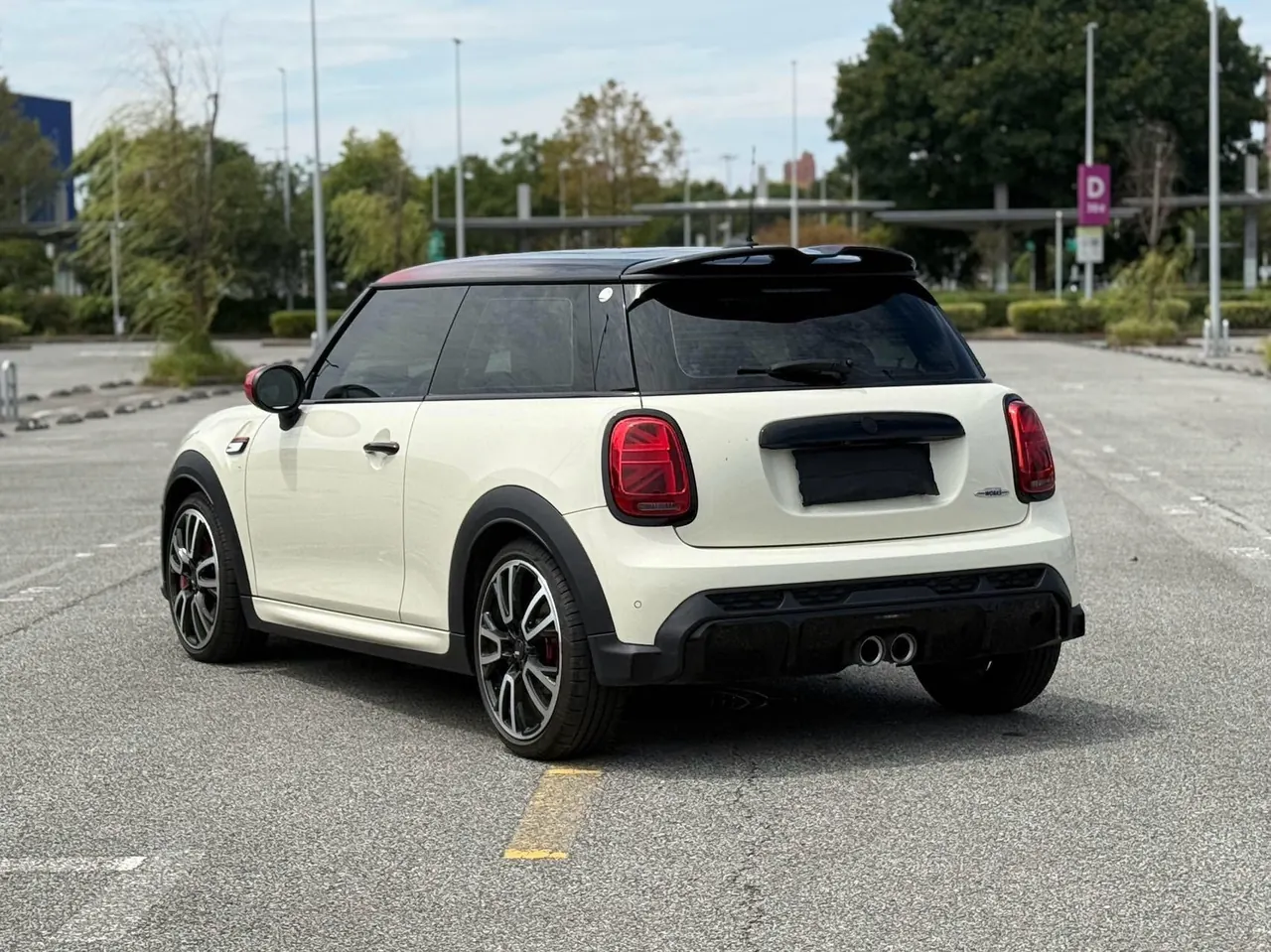 MINI JCW (Imported) 2023 Mini JCW 2.0T Pat Moss Commemorative Edition Automatic Gear 7