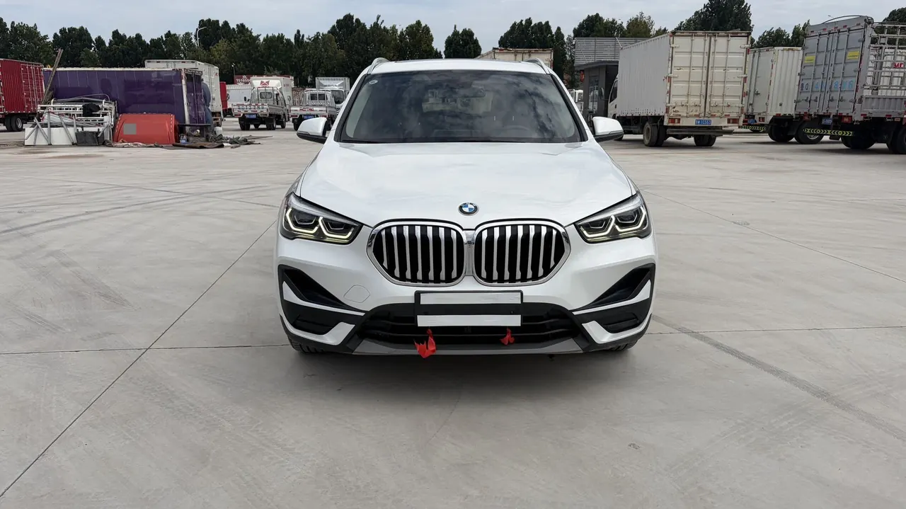 BMW 2021 X1 sDrive20Li 1.5T fashion automatic gear 2