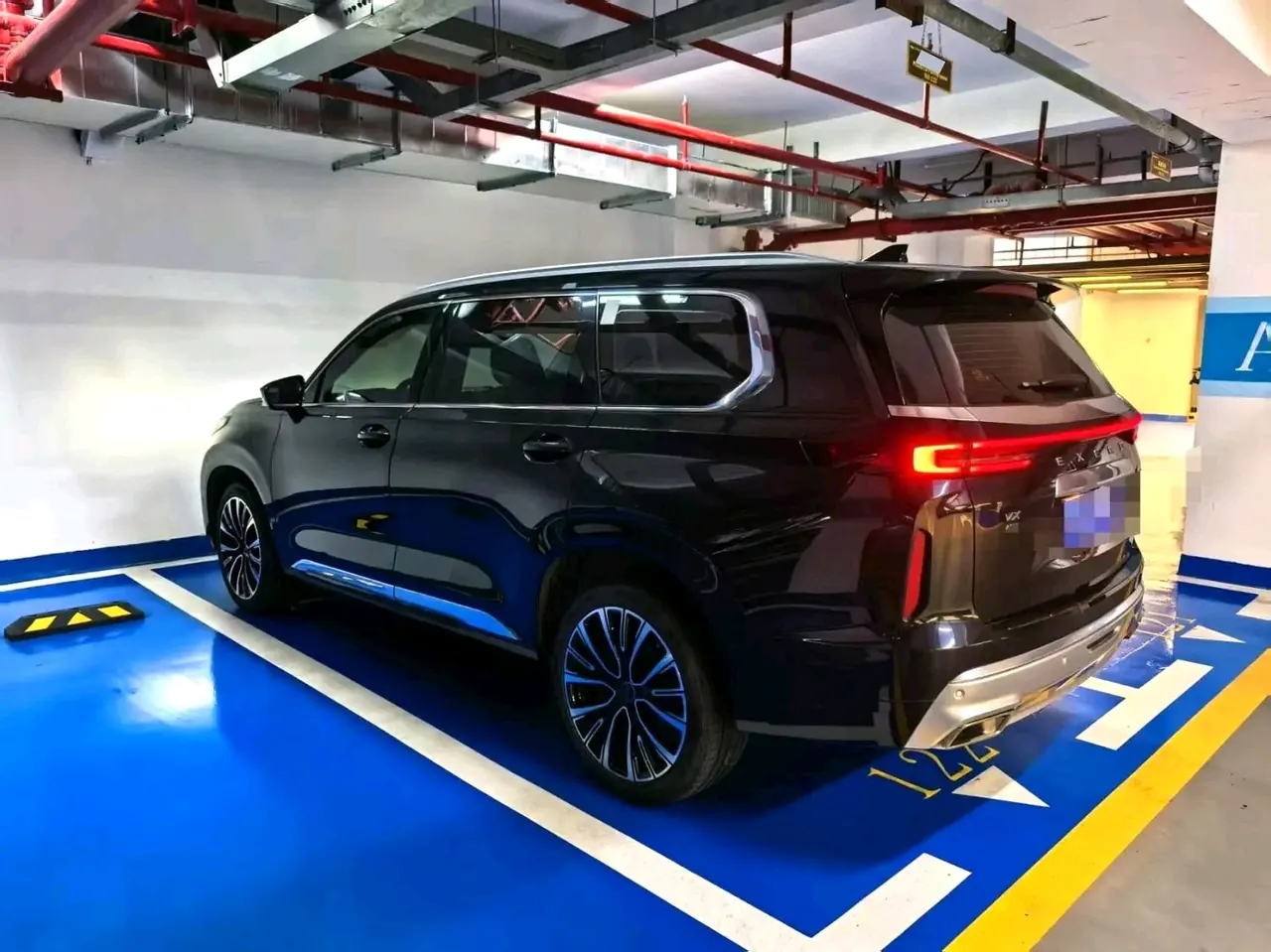 Xingtu 2021 Lanyue 2.0TGDI 390T Four-wheel Drive Star Edition Automatic Gear 3