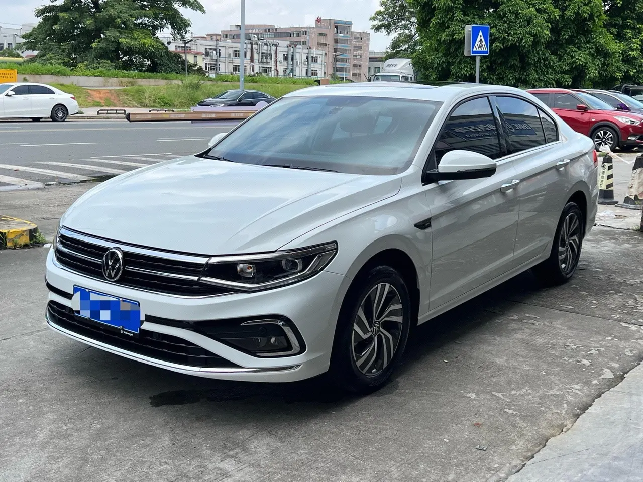 Open image lightbox: Volkswagen 2023 Bora 1.2TSI 200TSI Yuexing Edition Automatic Gear